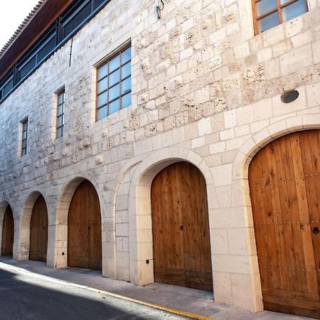 Studio Du Maire Maison De L'Eglise Du Couvent Narbonne Bagian luar foto